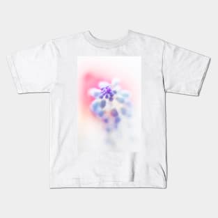 Seeing flowers Kids T-Shirt